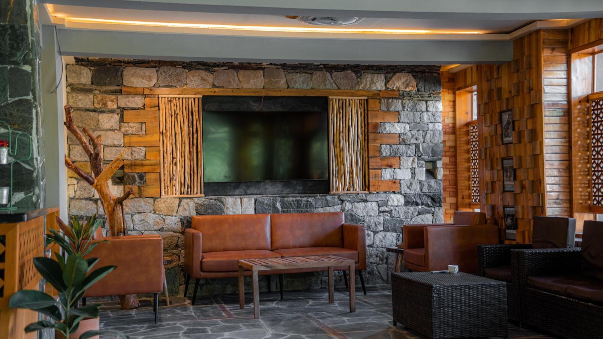 Dumani Nagar Hotel & Resort Karimabad  Ngoại thất bức ảnh