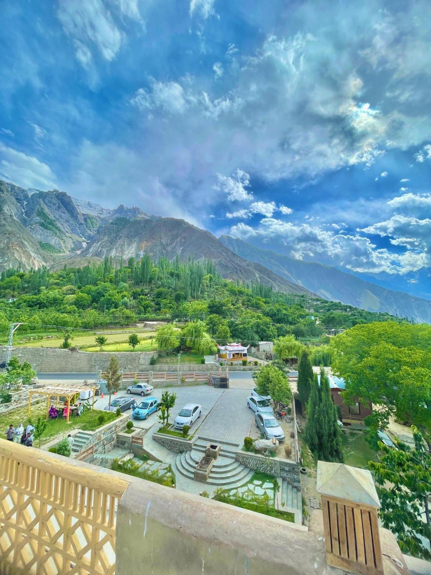 Dumani Nagar Hotel & Resort Karimabad  Ngoại thất bức ảnh